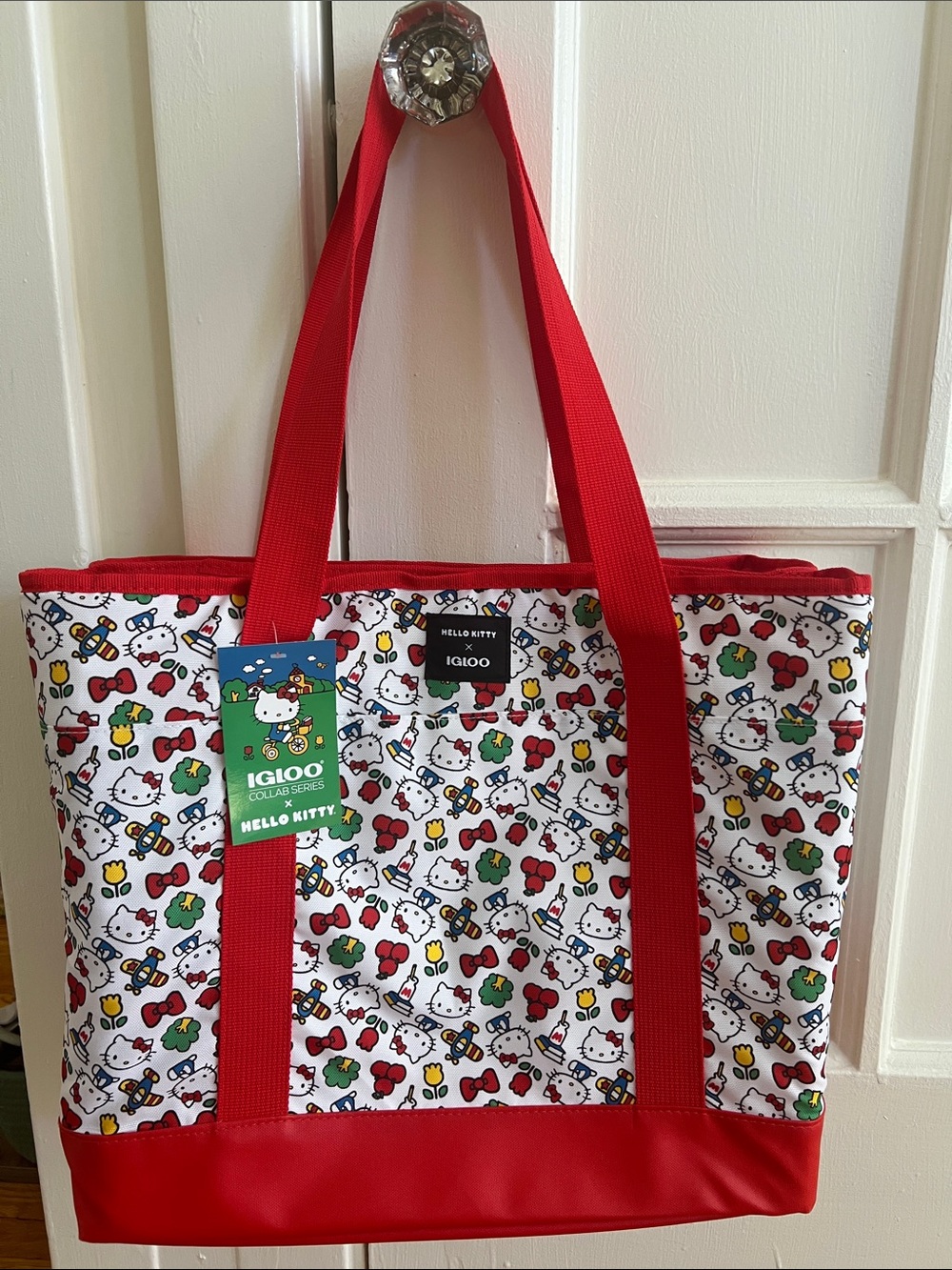 Igloo x Hello Kitty® Dual Compartment Tote Cooler Bag